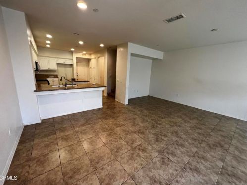 3131 Moss Landing Blvd, Oxnard CA  93036-5327 exterior