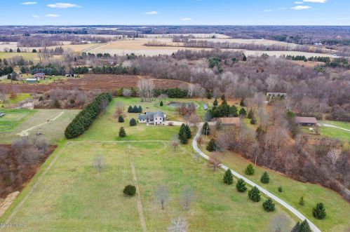 2730 60 St, Fennville MI 49408-9414 exterior