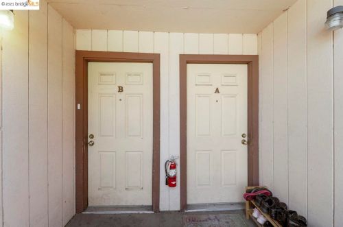 412 Kains, Berkeley CA 94706-1216 exterior