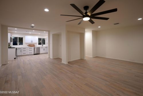 1933 Mabel St, Tucson AZ  85719-4342 exterior