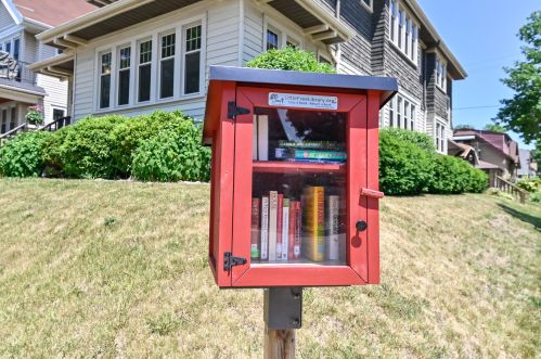 2102 57th St, Milwaukee WI 53208-1545 exterior