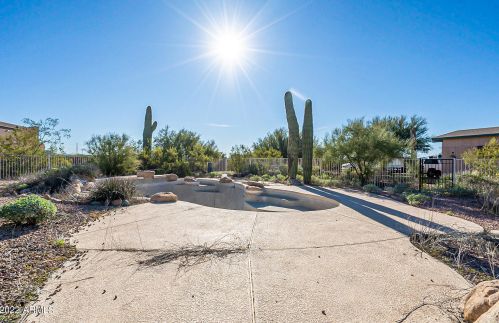 39029 11 Ave, Phoenix AZ 85021-5626 exterior