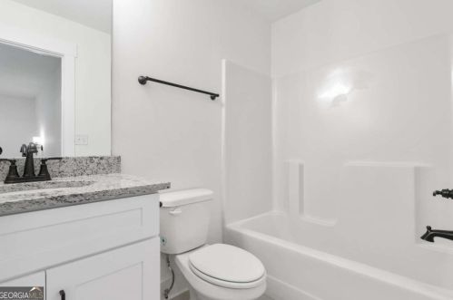 928 Brookmere Ct, Atlanta GA 30349-6866 exterior