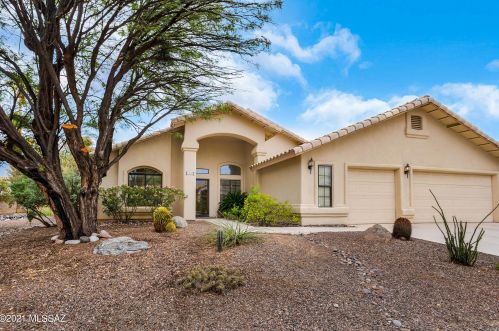 1520 Ganymede Dr, Tucson, AZ 85737-3420