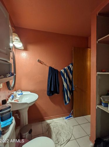 4225 Cavalier Dr, Phoenix AZ 85017-1727 exterior