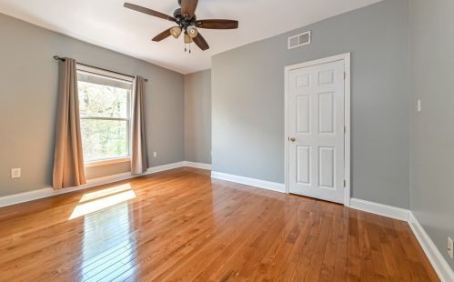 323 Frst Ave, Pittsburgh PA 15202-3201 exterior