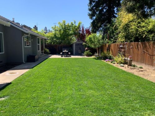 2065 Quincy Rd, Turlock CA 95382-8116 exterior