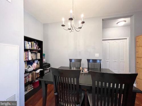 404 Carson Ter, Huntingdon Valley PA  19006-4720 exterior