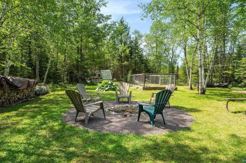 6579 Locust Rd, Duluth MN 55803-9252 exterior