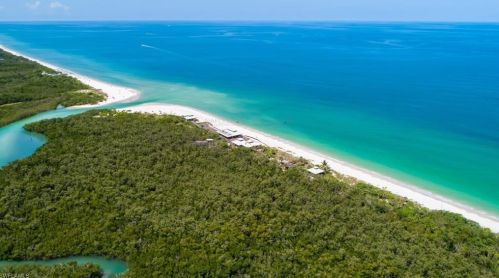 5876 Jameson Dr, Naples FL 34119-4638 exterior