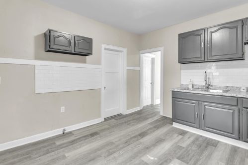 2643 3rd St, Milwaukee WI 53207-1409 exterior