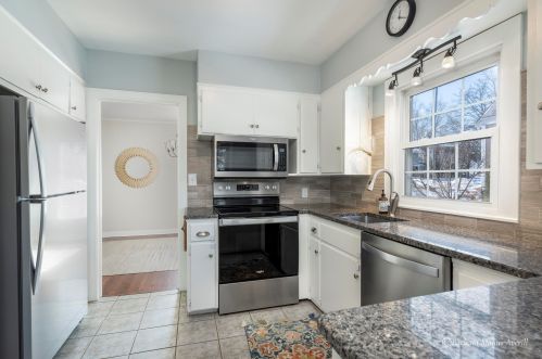 2151 Academy Dr, Grand Rapids MI 49503-3901 exterior