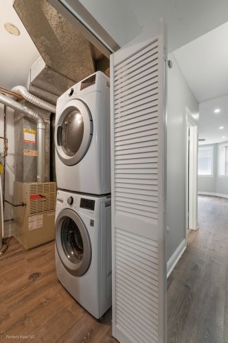 2230 Augusta Blvd, Chicago IL 60622-4838 exterior