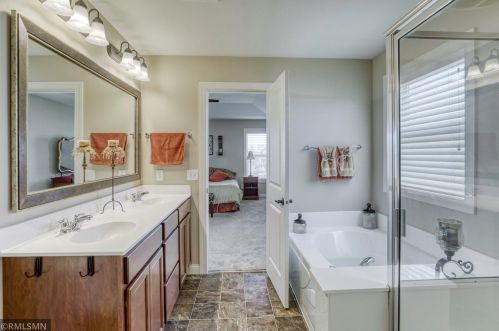 11724 Ivywood Trl, Saint Paul MN 55129-7758 exterior