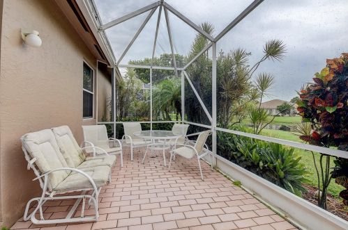 5827 Is Reach Ln, Boynton Beach FL exterior