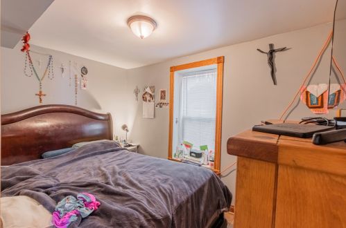 4230 Fairfield Ave, Chicago IL 60632-1221 exterior