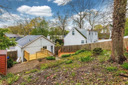 255 Melville Rd, Huntington Station NY 11746-7602 exterior