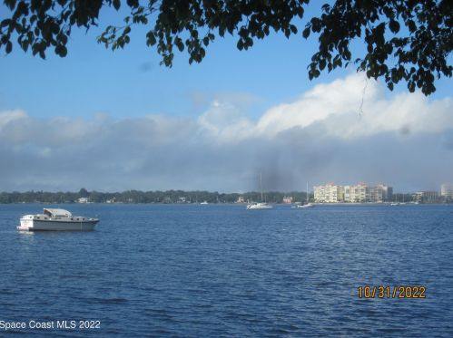 225 Tropical Trl, Merritt Island FL 32952-4836 exterior