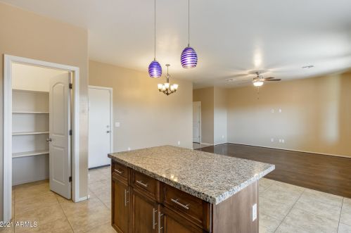 4831 4 Ave, Phoenix AZ 85041-5745 exterior