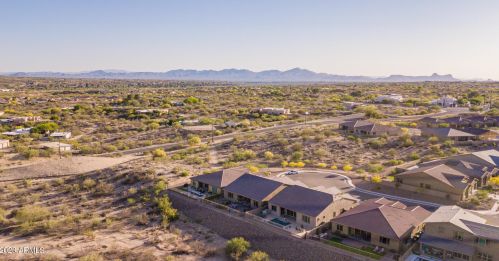 11656 Silverwood Dr, Tucson AZ 85739-1003 exterior