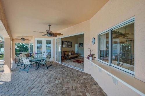 6791 Compton Ln, Naples FL 34104-7824 exterior