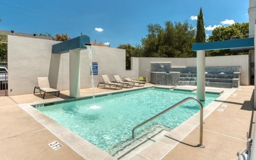 4414 Cedar Springs Rd, Dallas TX  75219-2028 exterior