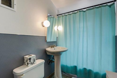 5545 57, Milwaukee WI 53218-3230 exterior