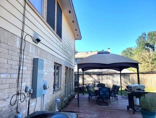 5222 Vlg Spg Dr, Humble TX 77339-7602 exterior