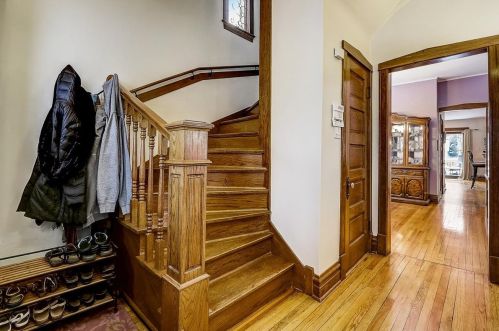 4017 Springfield Ave, Chicago IL 60618-1916 exterior