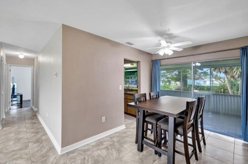 2285 41 Ter, Naples FL 34116-6517 exterior