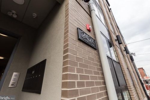 2422-24 Frankford Ave, Philadelphia PA  19125-1611 exterior