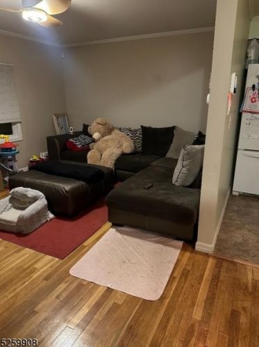 28 Phyllis Rd, Town Center NJ  07052-3526 exterior