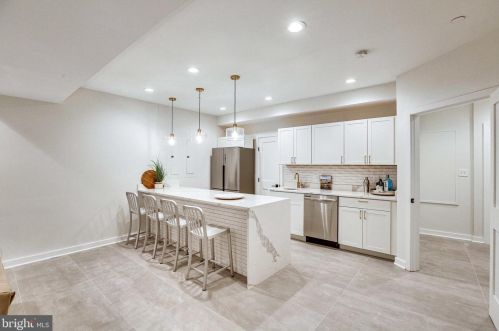 4913 Sherier Pl, Washington DC  20016-3319 exterior