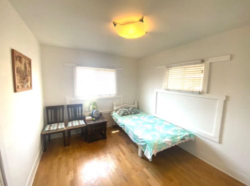 245 L St, Bakersfield CA 93304-1472 exterior