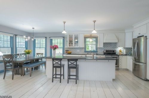 202 Lorraine Ave, Montclair NJ 07043-1915 exterior