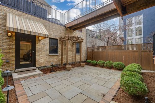 619 Belden Ave, Chicago IL 60614-3305 exterior