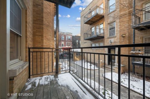 2237 Lincoln Ave, Chicago IL 60614-3717 exterior