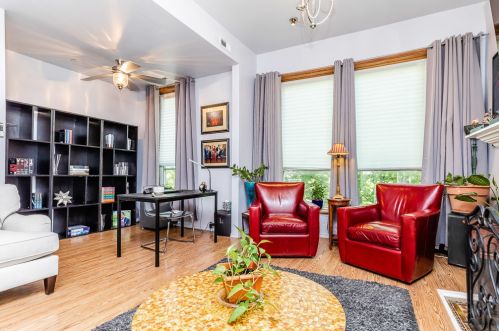 3161 Monroe St, Chicago IL 60624-2545 exterior