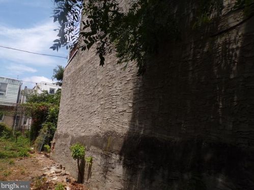 4628 Marvine St, Philadelphia PA 19140-1238 exterior