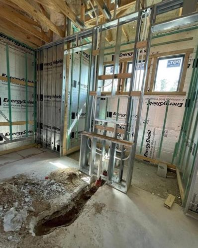 4221 7 Ave, Naples FL 34119-1523 exterior