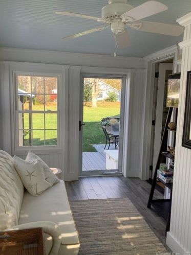 57 Carrington Ave, Milford CT 06460-6518 exterior