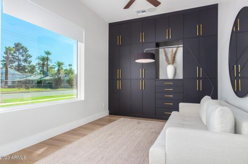 3118 42nd St, Phoenix AZ  85018-6418 exterior