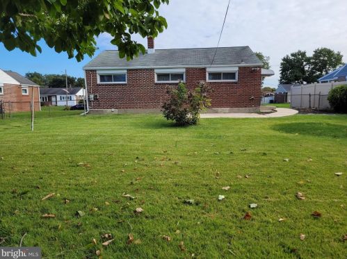 2148 Lee Ln, Chester PA 19014-2213 exterior