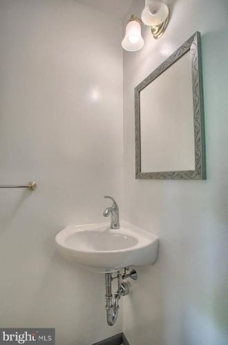 92 Roboda Blvd, Limerick PA 19468-2967 exterior