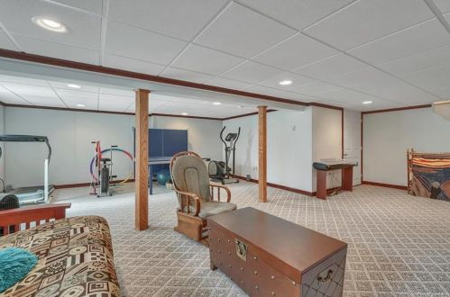 73 Stuart Dr, Poughkeepsie NY 12603-4719 exterior