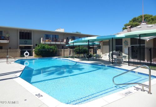 520 Clarendon Ave, Phoenix AZ 85013-3412 exterior