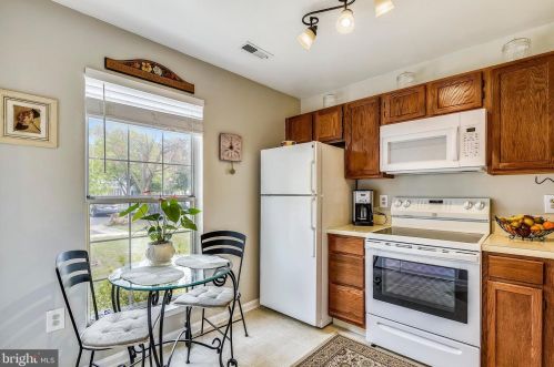 13212 Verdi Ct, Silver Spring, MD 20904-6890