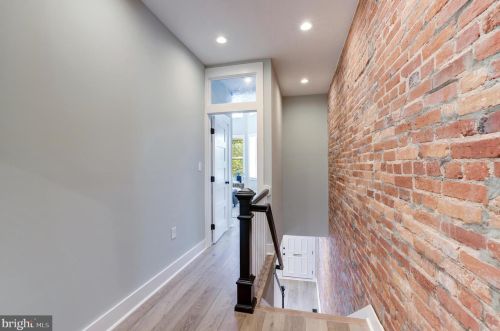 325 11th St, Washington DC  20002-6219 exterior