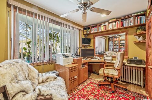 19 Amherst Rd, Valley Stream NY  11581-3312 exterior