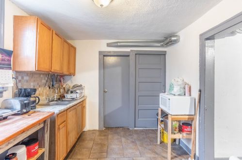 5347 Wood St, Chicago IL 60609-5735 exterior